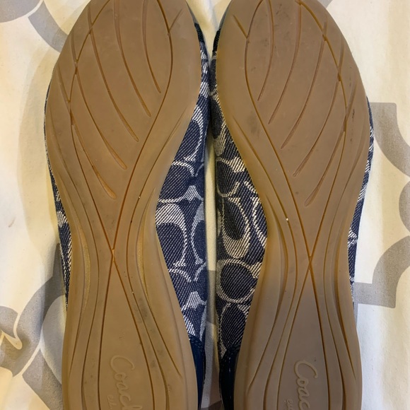 Coach Flats - Picture 4 of 7
